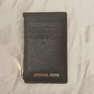 Micheal Kors Jet Set Travel Medium Top Zip Leather Case Wallet